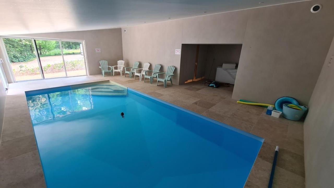 Gite Le Puy Martineau Piscine Privee Interieure Chauffee A 10 Min Du Puy Du Fo Villa Saint-Mars-la-Réorthe Kültér fotó